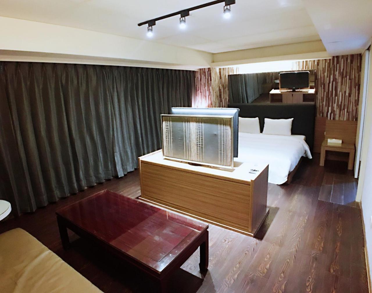 Love Hotel Тайбэй Экстерьер фото